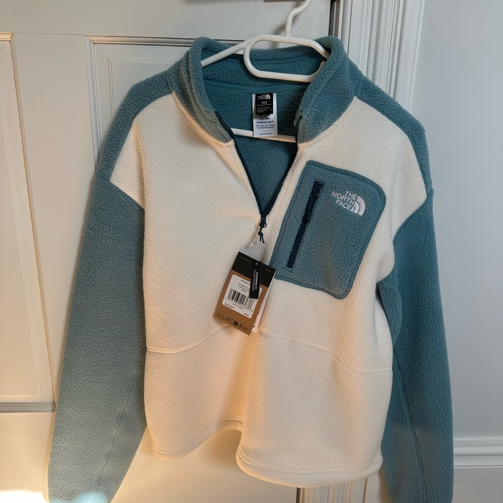 The North Face Blue and Cream Fleece Pullover